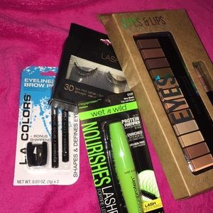 Makeup Bundle Deal !